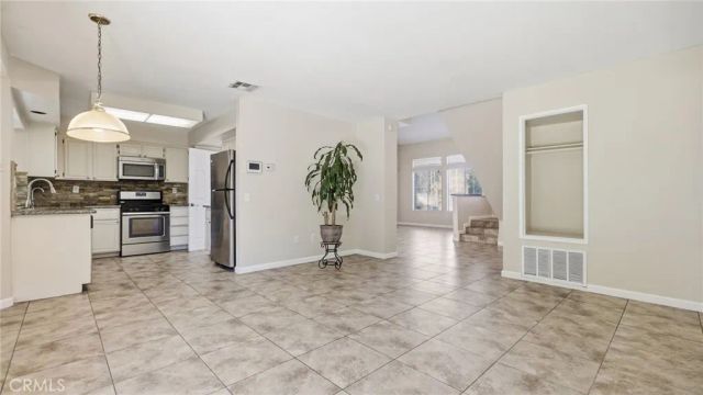 2202 Gregory, Palmdale, CA 93550