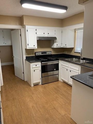 3005 Pelican Avenue, Mcallen, TX 78504