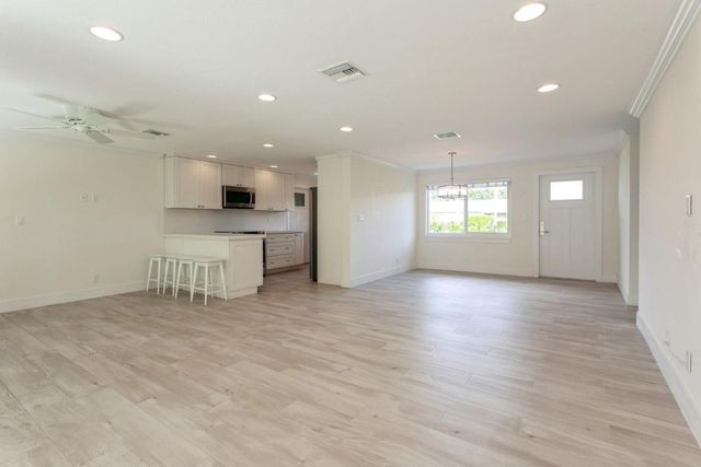 1615 Venus Avenue, Jupiter, FL 33469