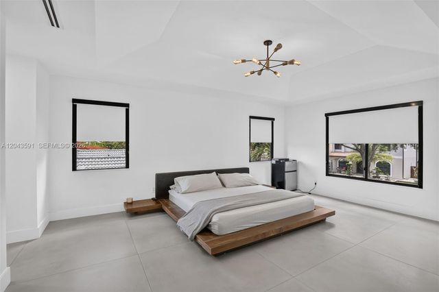 10746 Charleston Place, Cooper City, FL 33026