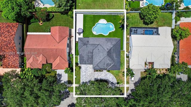 10746 Charleston Place, Cooper City, FL 33026