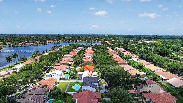 10746 Charleston Place, Cooper City, FL 33026
