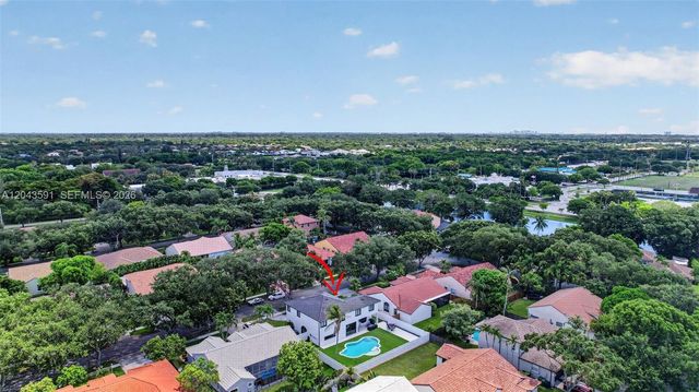 10746 Charleston Place, Cooper City, FL 33026