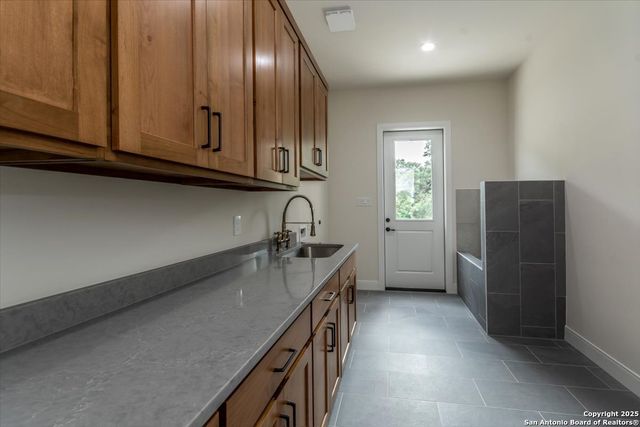 26819 Pecan Bluff, Boerne, TX 78006