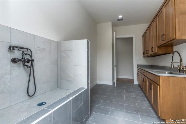 26819 Pecan Bluff, Boerne, TX 78006