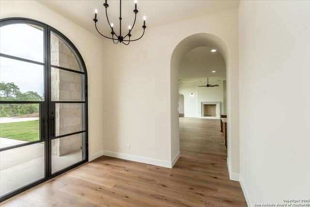 26819 Pecan Bluff, Boerne, TX 78006