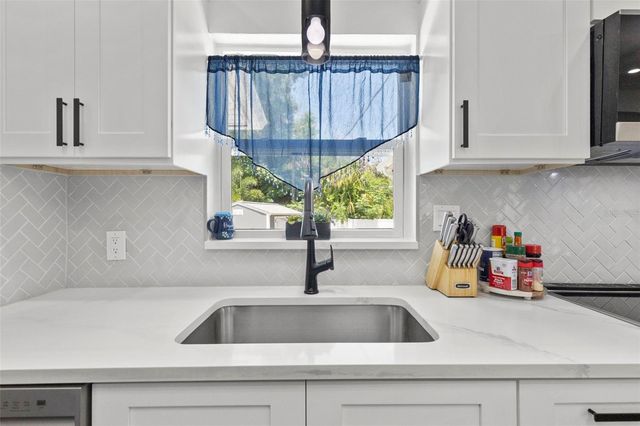 4832 5TH STREET S, St Petersburg, FL 33705