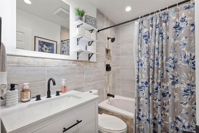 4832 5TH STREET S, St Petersburg, FL 33705
