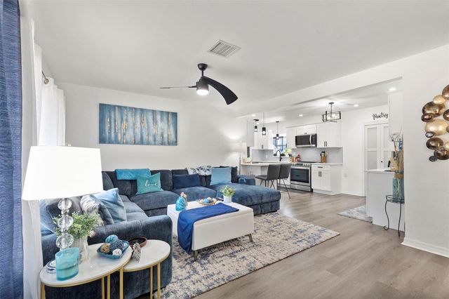 4832 5TH STREET S, St Petersburg, FL 33705