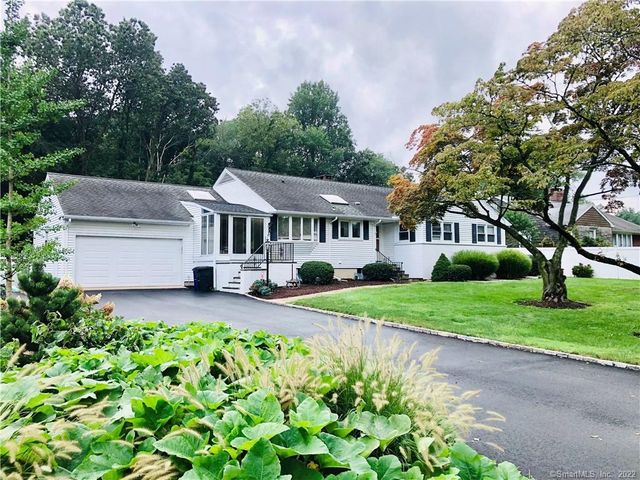 249 New Canaan Avenue, Norwalk, CT 06850