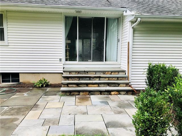 249 New Canaan Avenue, Norwalk, CT 06850