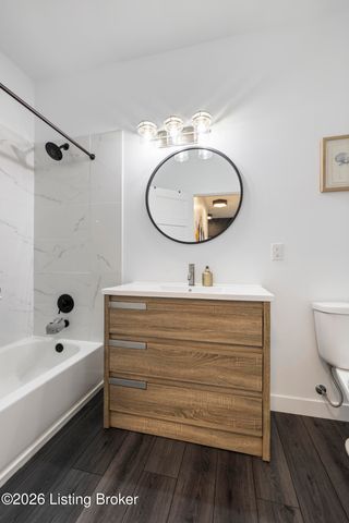 904 W Riverside Dr, Louisville, KY 40207