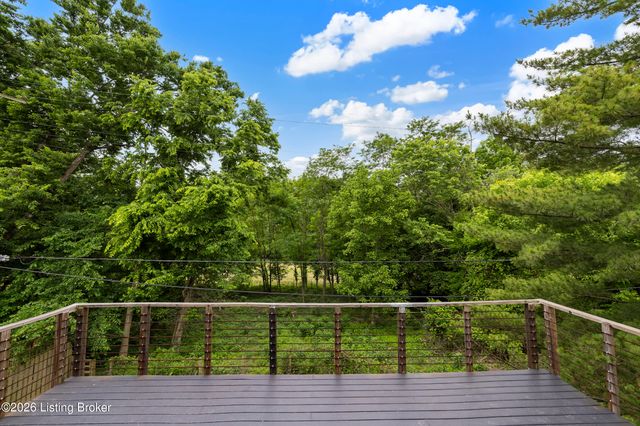 904 W Riverside Dr, Louisville, KY 40207