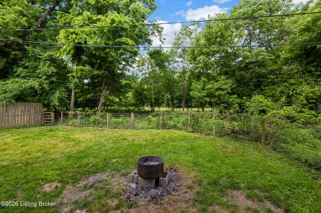 904 W Riverside Dr, Louisville, KY 40207