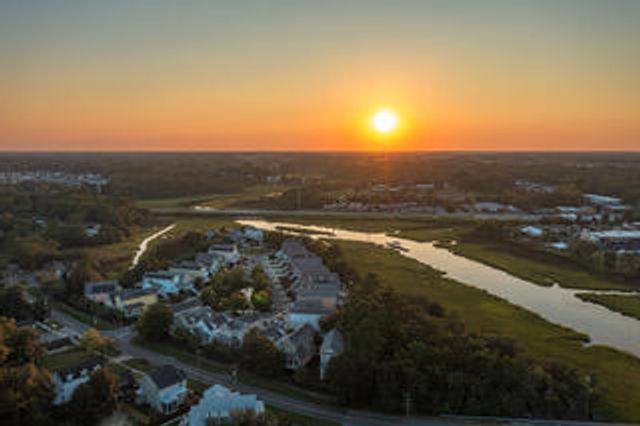 1006 Hunley Waters Circle, North Charleston, SC 29405