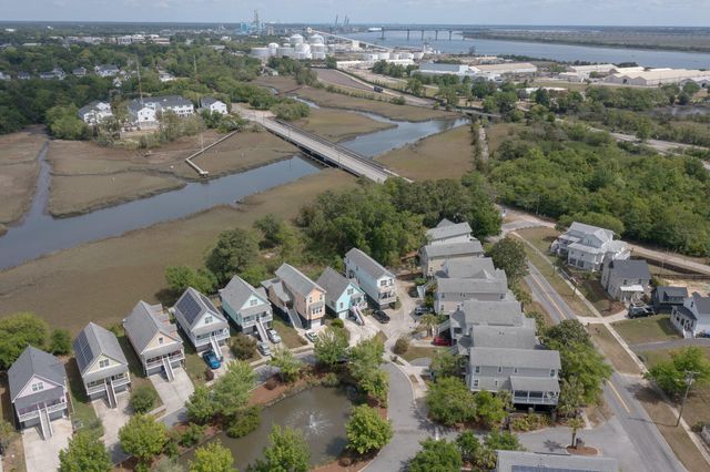 1006 Hunley Waters Circle, North Charleston, SC 29405