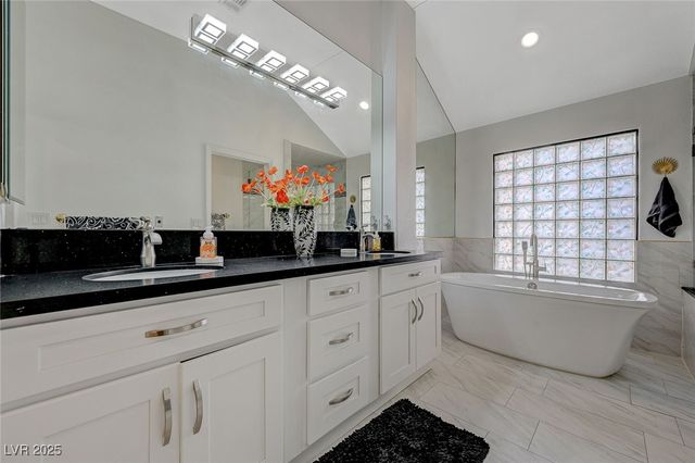 8591 Heather Downs Drive, Las Vegas, NV 89113