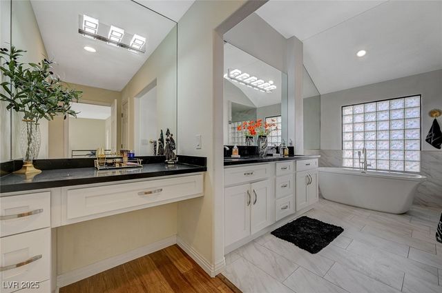 8591 Heather Downs Drive, Las Vegas, NV 89113