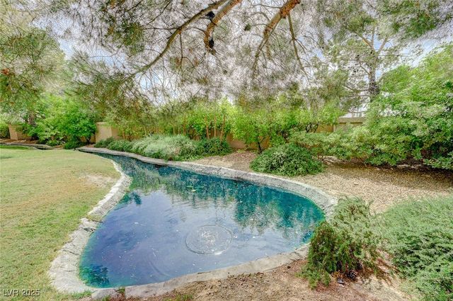 8591 Heather Downs Drive, Las Vegas, NV 89113