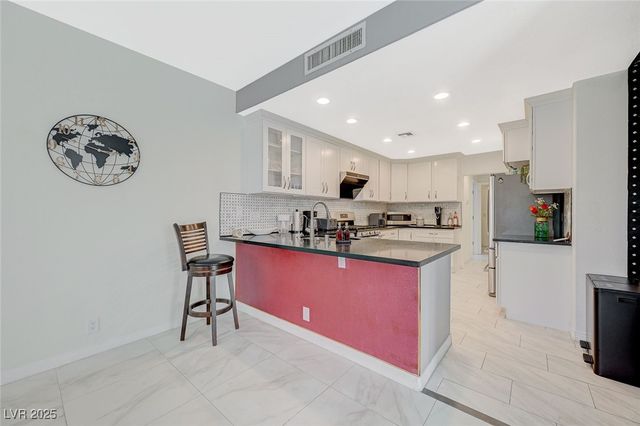 8591 Heather Downs Drive, Las Vegas, NV 89113