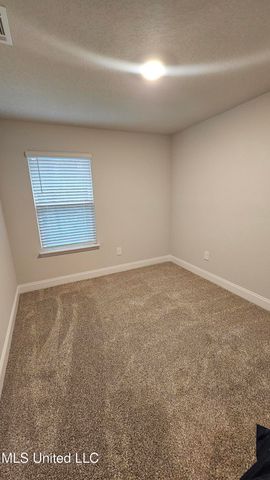 7865 Reagan Court, Ocean Springs, MS 39564