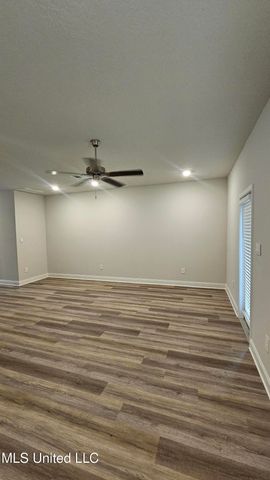 7865 Reagan Court, Ocean Springs, MS 39564
