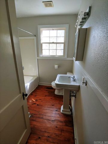 304 Walnut Street, Little Rock, AR 72205