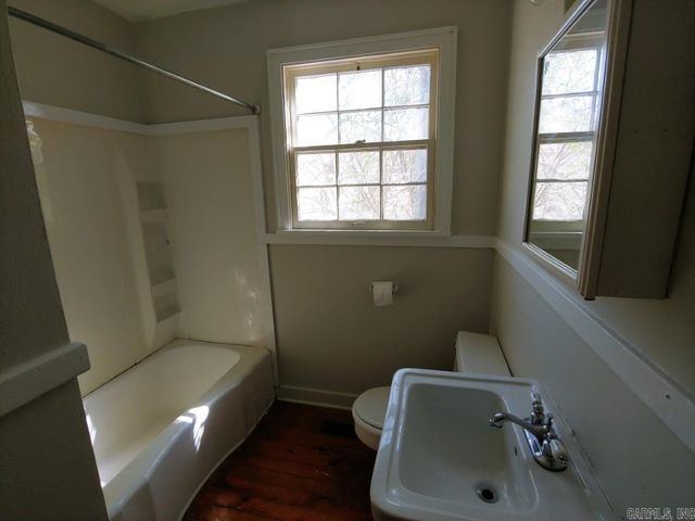 304 Walnut Street, Little Rock, AR 72205