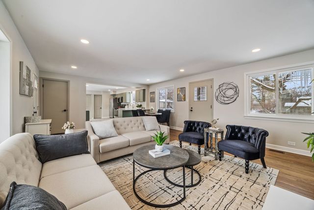 5428 W 91st Street, Oak Lawn, IL 60453