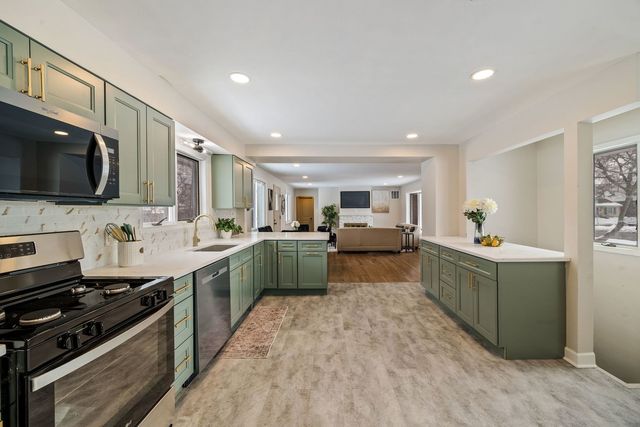 5428 W 91st Street, Oak Lawn, IL 60453