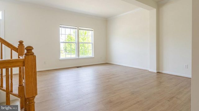 13595 BATHGATE DR, Herndon, VA 20171