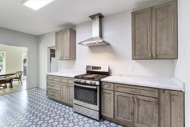 501 SE Main Street, Gravette, AR 72736