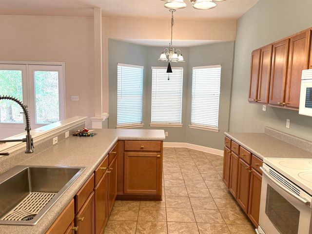 8312 Innsbrook Drive, Tallahassee, FL 32312