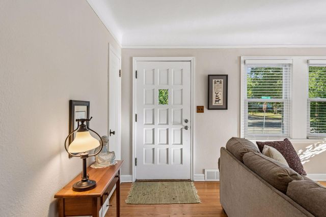 742 Idaho Avenue W, Saint Paul, MN 55117