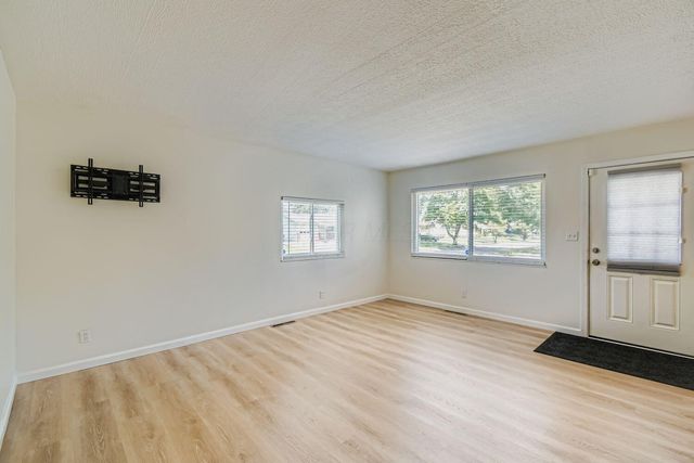 1894 Orlando Road, Columbus, OH 43232