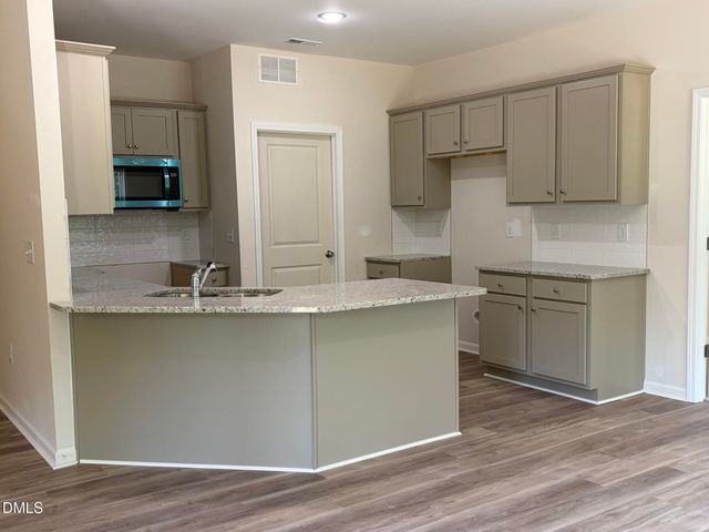 205 Mangrove Court, Four Oaks, NC 27524