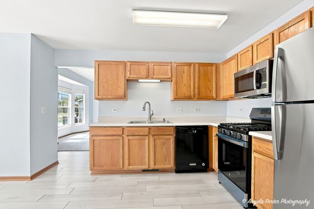 610 Cartwright Trail, Mchenry, IL 60050