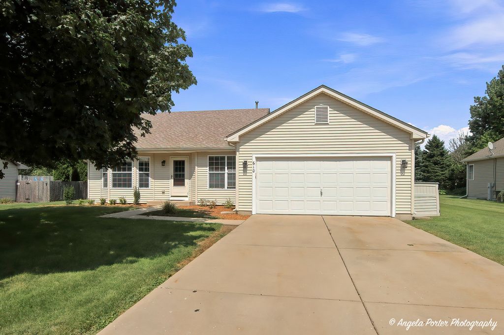 610 Cartwright Trail, Mchenry, IL 60050