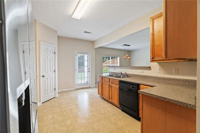 4962 Wewatta Street SW, Atlanta, GA 30331