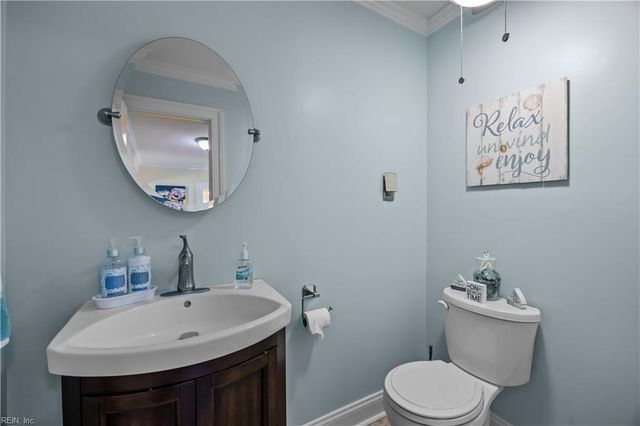 8560 Victory Hill LN, Hayes, VA 23072