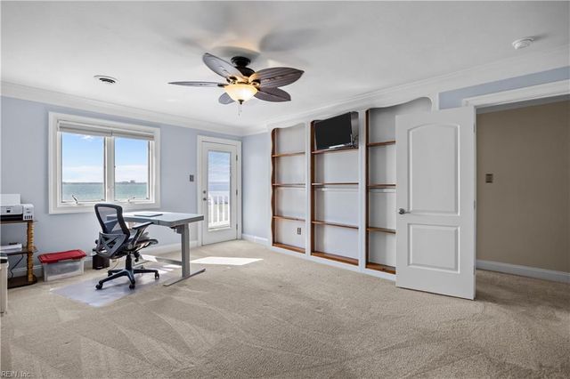 8560 Victory Hill LN, Hayes, VA 23072