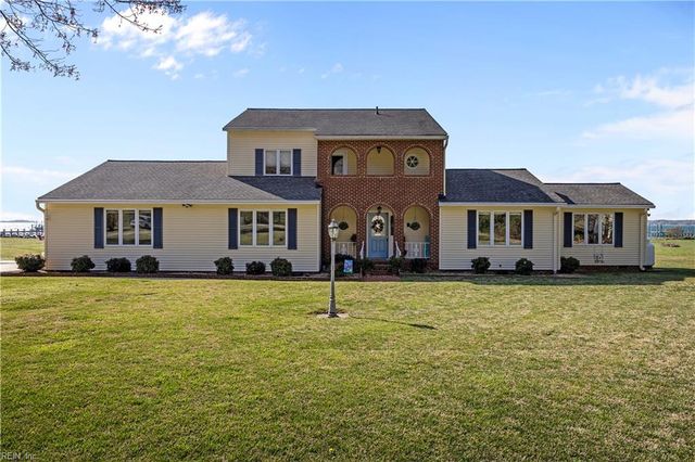 8560 Victory Hill LN, Hayes, VA 23072