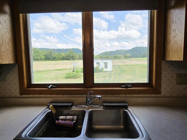 47298 Honey Farm Road, Gays Mills, WI 54631