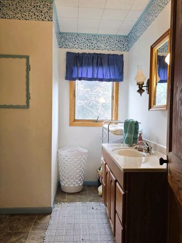 47298 Honey Farm Road, Gays Mills, WI 54631