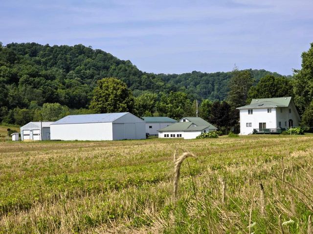 47298 Honey Farm Road, Gays Mills, WI 54631