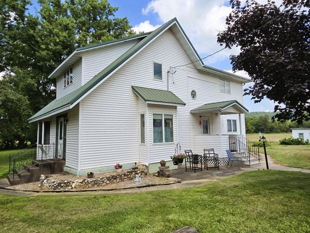 47298 Honey Farm Road, Gays Mills, WI 54631