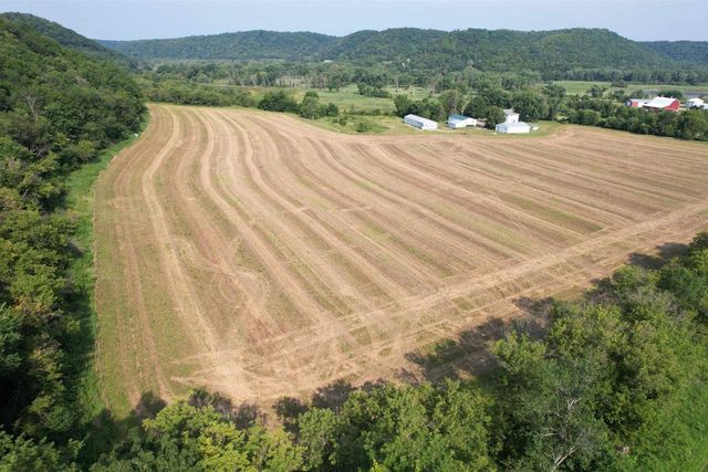 47298 Honey Farm Road, Gays Mills, WI 54631