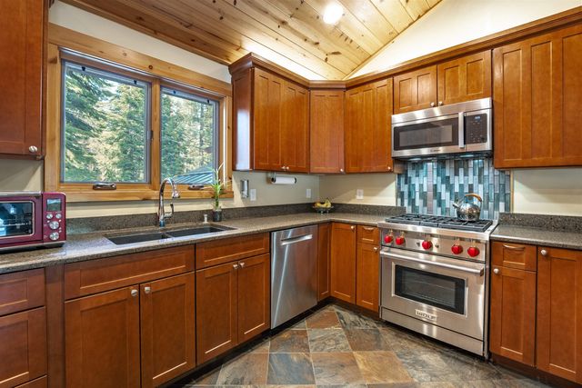 615 Woodchuck Drive, Carnelian Bay, CA 96140