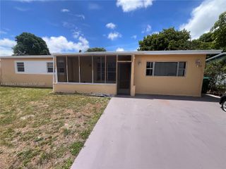 1330 NE 212 terr, Miami, FL 33179