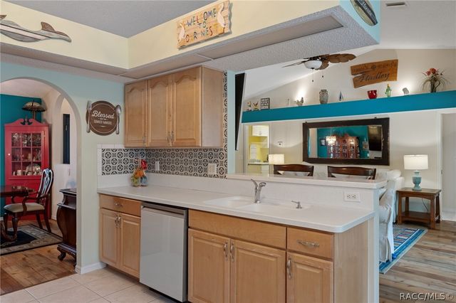 11 Tupelo Court, Homosassa, FL 34446